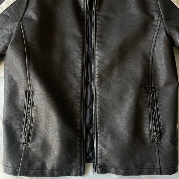 leather jacket - Picture 5 of 7